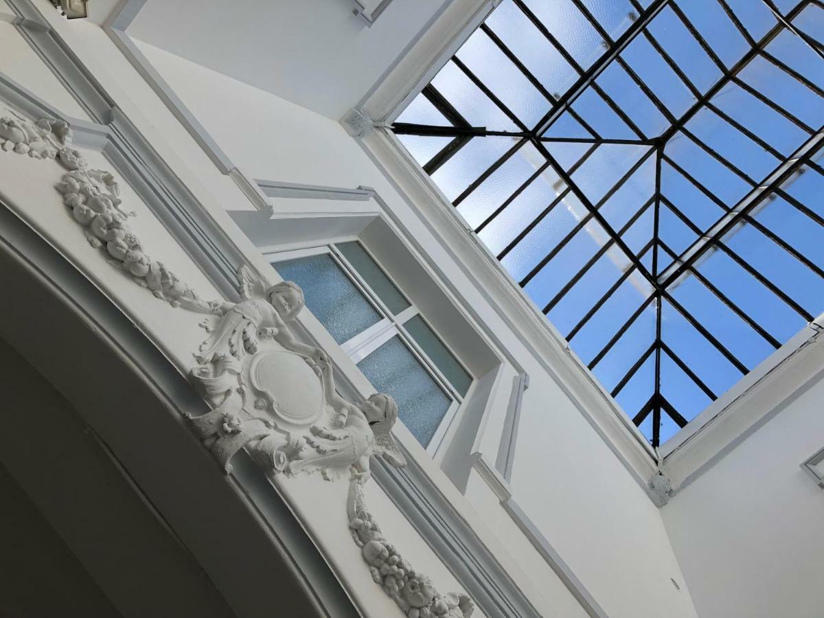 Hotel le carré des arts Le Cateau-Cambresis Esterno foto